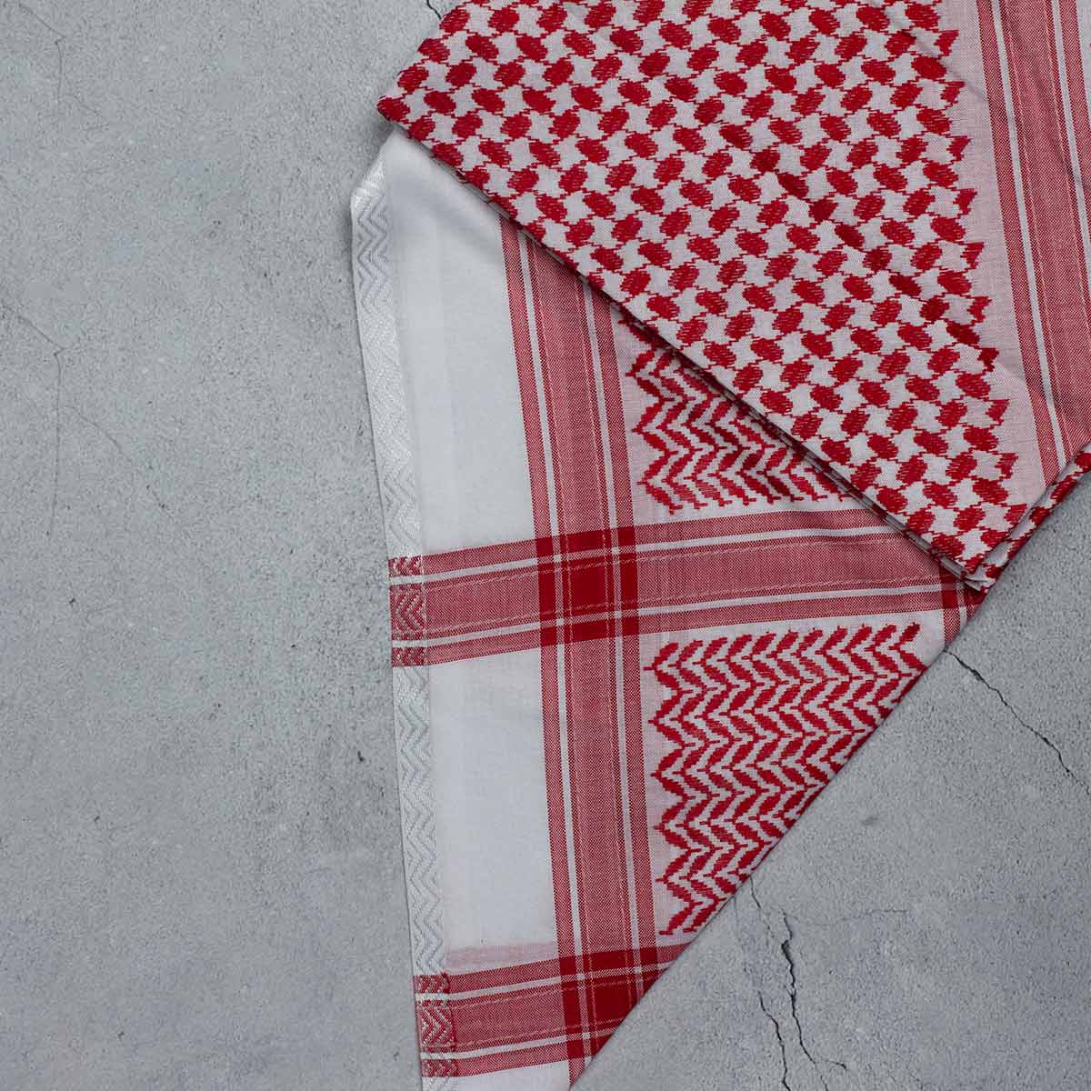 شماغ أحمر ريمون بصمة 66 شماغ رجالي فاخر أحمر نقشة شماغ البصمة 66