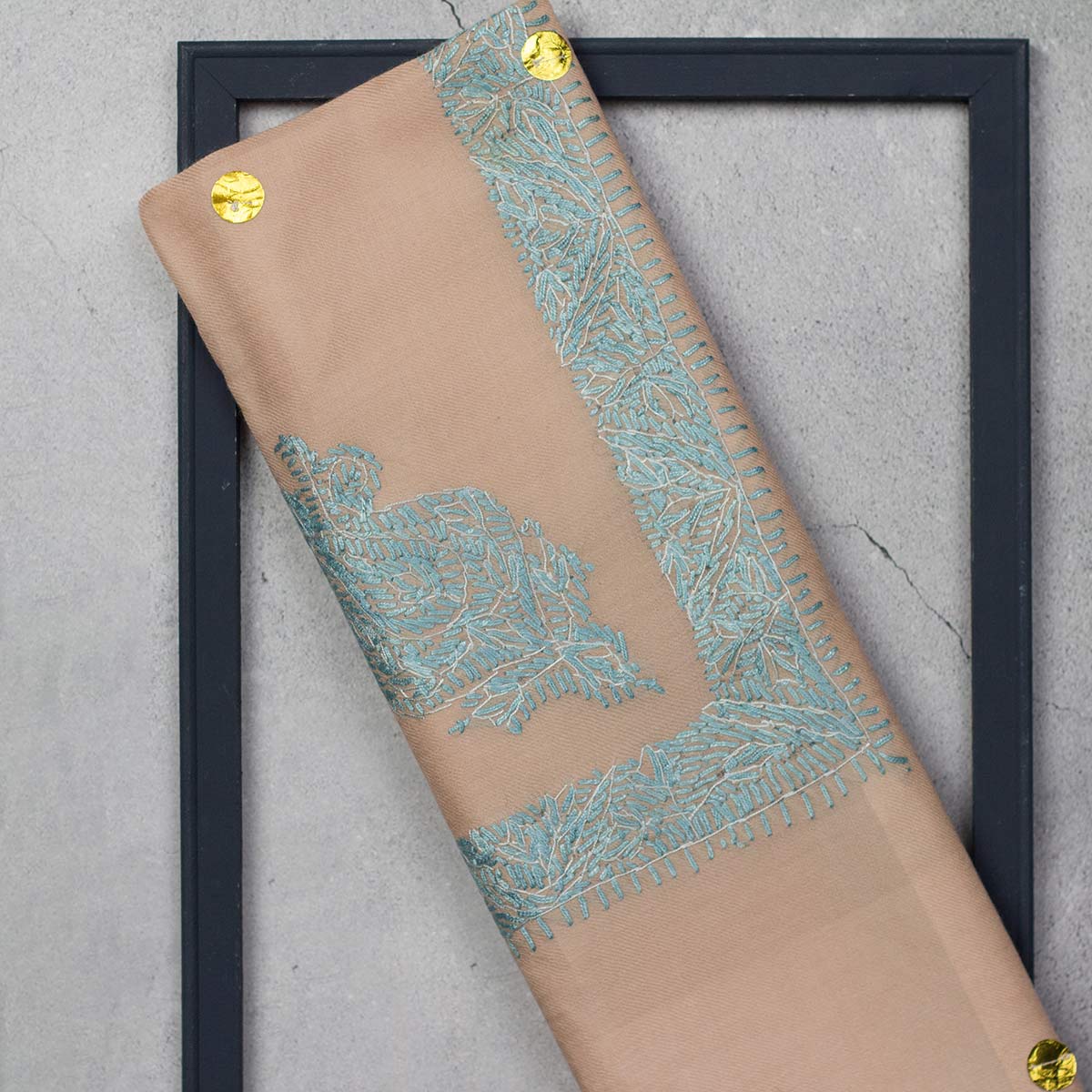 شال صوف تورمة رجالي بنقشة يدوية فاخرة من شازار