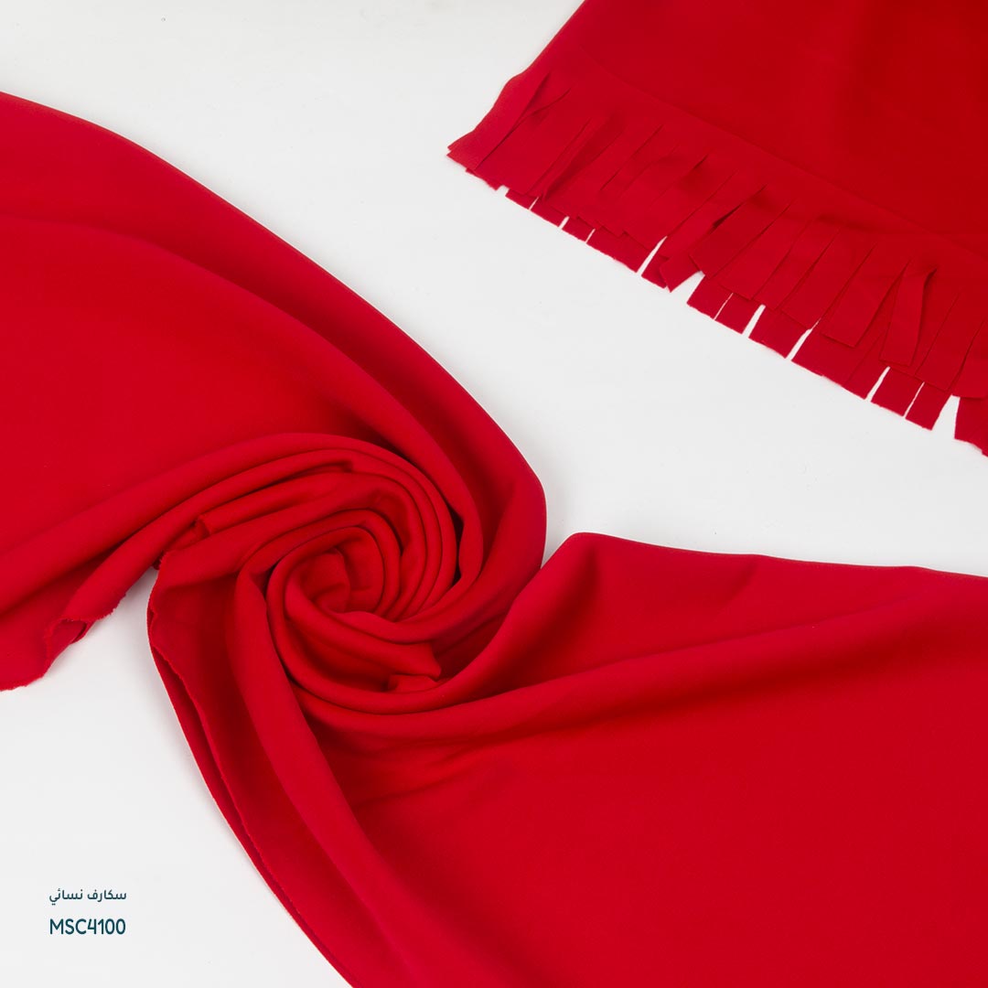 سكارف نسائي أنيق بخامة ناعمة وتصميم عصري